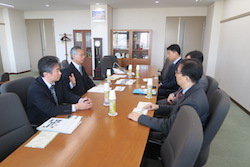 Delegation of 3 from Ewha Womans University, South Korea Visits Yamaguchi University